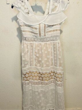 Elegant White Lace Midi Dress with Floral Embroidery